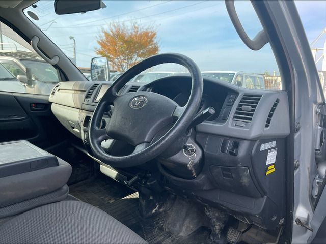 Toyota HIACE VAN 2011-12 190327-6