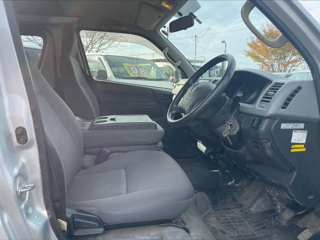 Toyota HIACE VAN 2011-12 190327-14