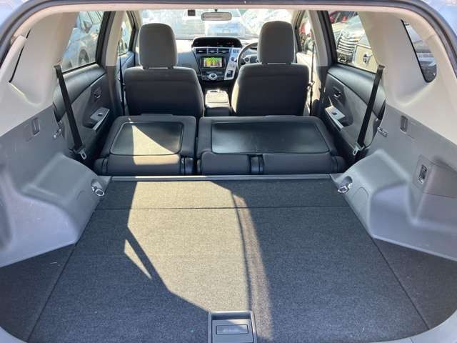 Toyota PRIUS ALPHA 2012-07 29129-25