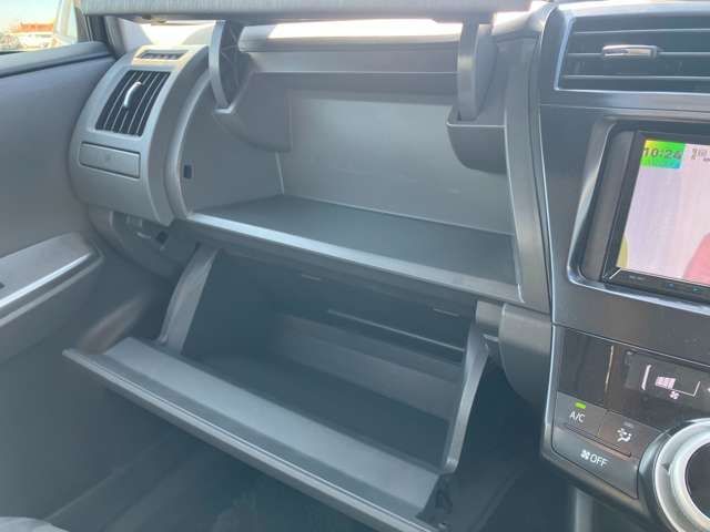 Toyota PRIUS ALPHA 2012-07 29129-19
