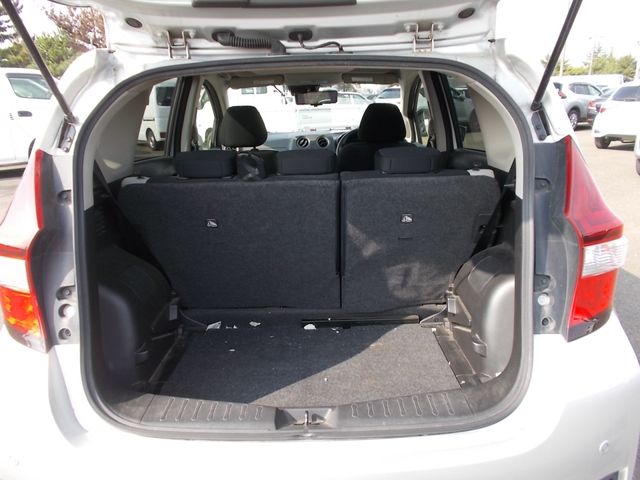 Nissan NOTE 2018-10 16425-20