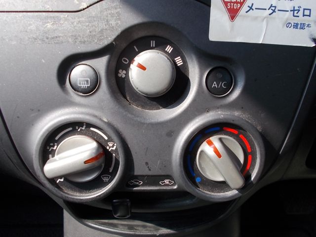Nissan NOTE 2018-10 16425-13