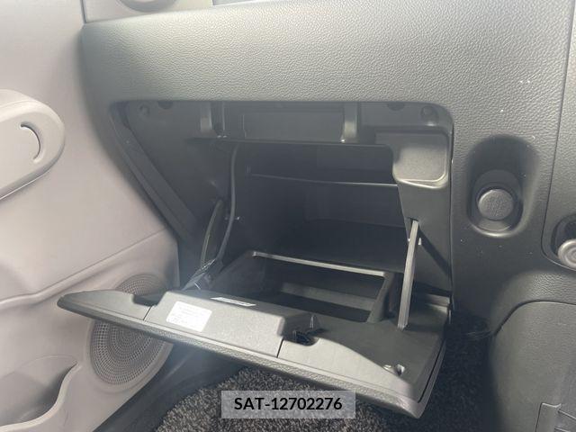 Nissan CUBE 2011-06 326874-15