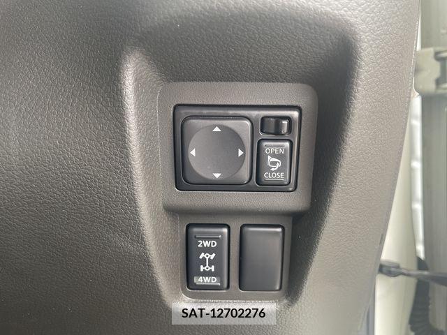 Nissan CUBE 2011-06 326874-13
