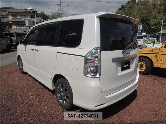 Toyota VOXY 2009-08 289145-6