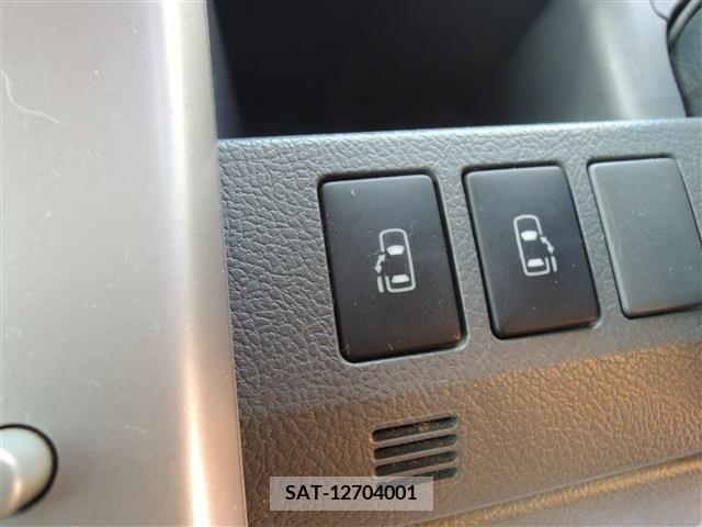 Toyota VOXY 2009-08 289145-18