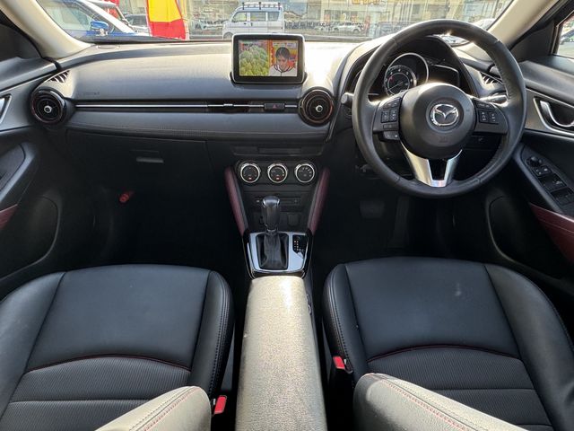 Mazda CX-3 2015-09 27174-1