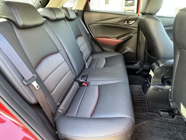 Mazda CX-3 2015-09 27174-25