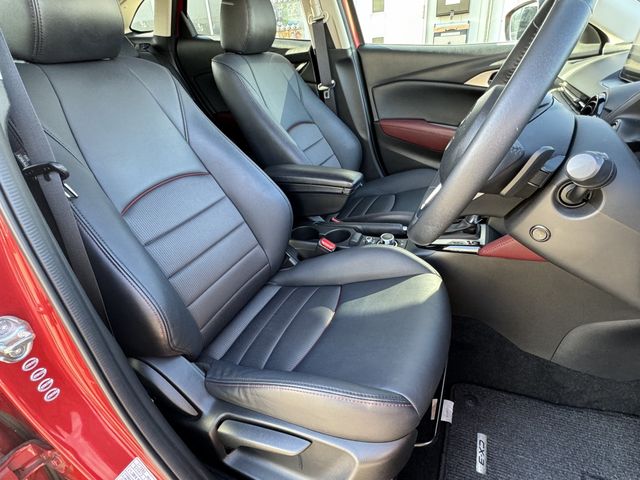 Mazda CX-3 2015-09 27174-24