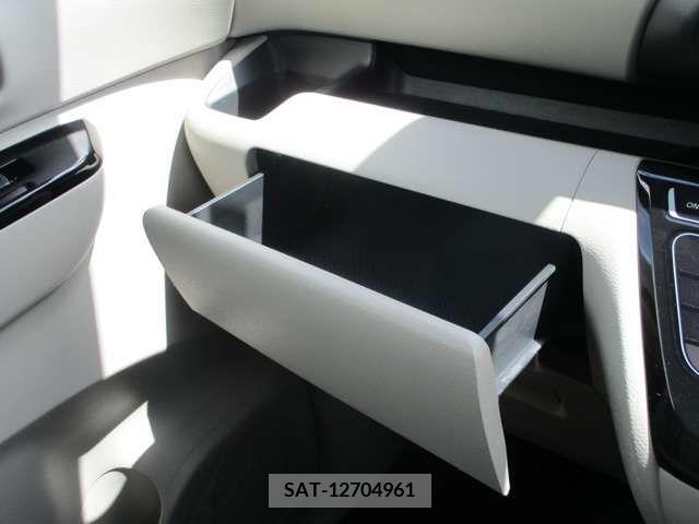 Nissan ROOX 2021-02 283793-8
