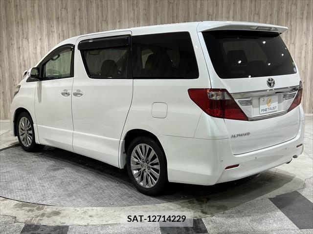 Toyota ALPHARD 2013-08 376414-6