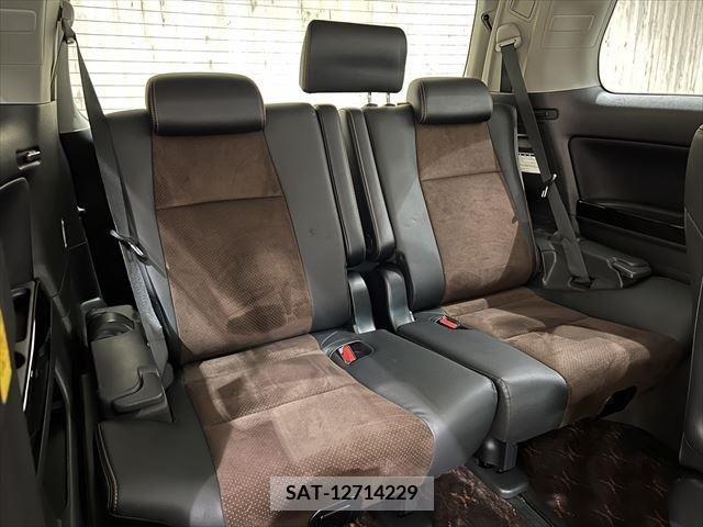 Toyota ALPHARD 2013-08 376414-21