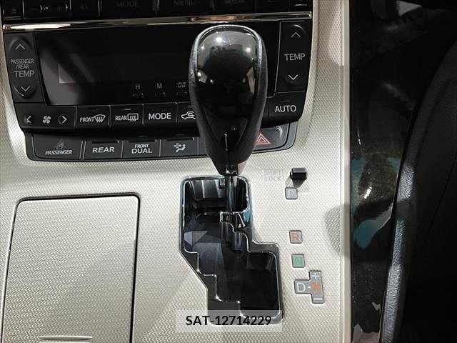 Toyota ALPHARD 2013-08 376414-27