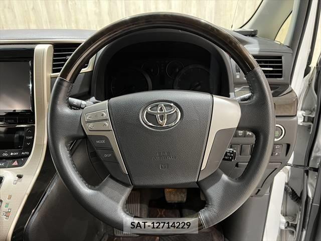 Toyota ALPHARD 2013-08 376414-26