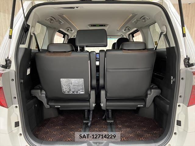 Toyota ALPHARD 2013-08 376414-25