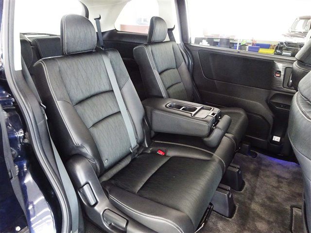 Honda ODYSSEY 2017-06 18541-4