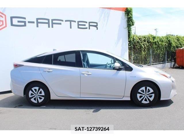 Toyota PRIUS 2016-02 366551-7