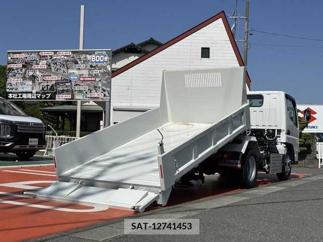 Mitsubishi CANTER 2023-08 302545-2