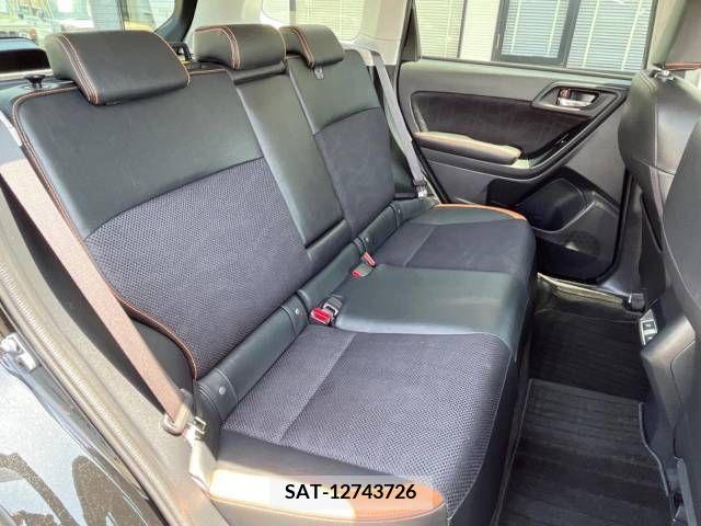 Subaru FORESTER 2018-02 270389-10