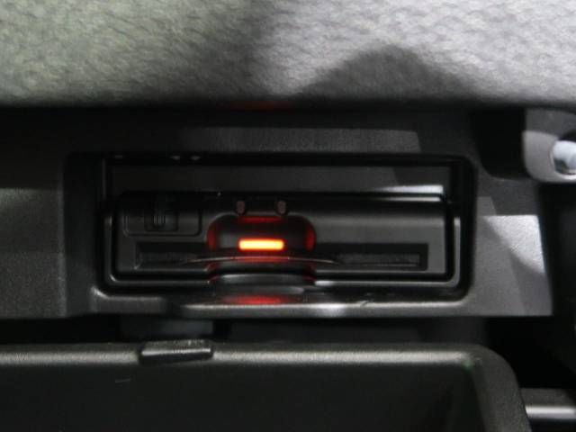 Nissan SERENA 2016-11 182081-6