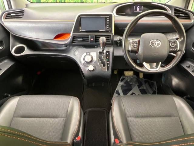 Toyota SIENTA 2018-09 12726-1