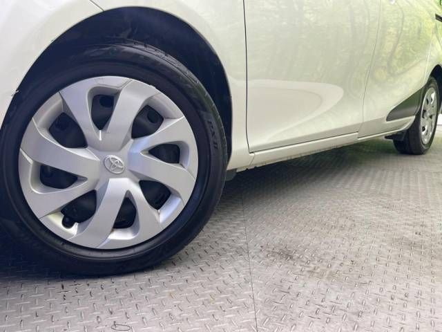 Toyota SIENTA 2018-09 12726-14