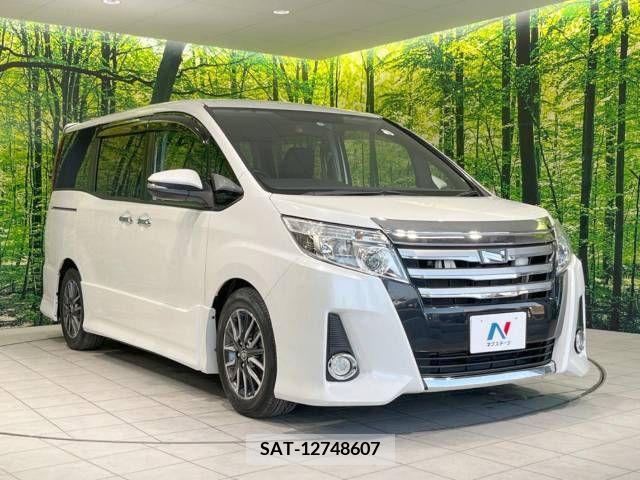 Toyota NOAH 2015-08 279449-17