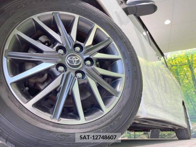 Toyota NOAH 2015-08 279449-14