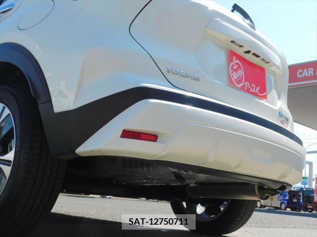 Nissan KICKS 2021-05 297872-18
