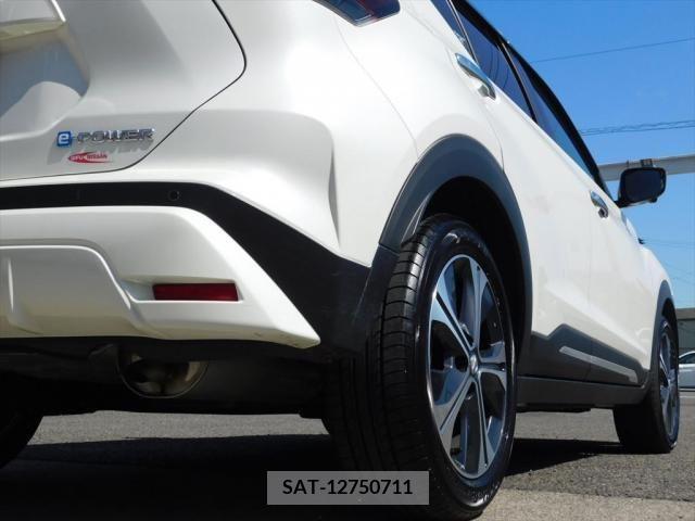 Nissan KICKS 2021-05 297872-16