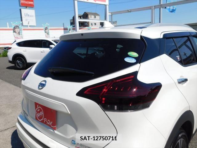 Nissan KICKS 2021-05 297872-14