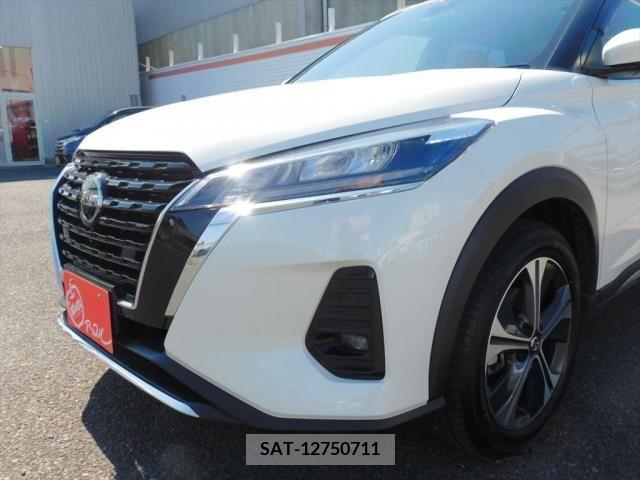 Nissan KICKS 2021-05 297872-11