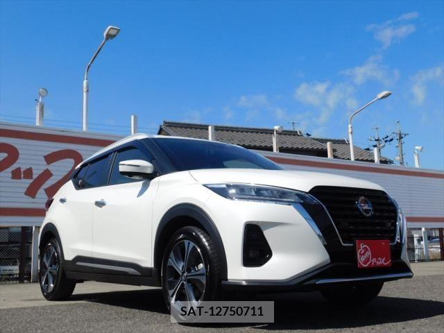 Nissan KICKS 2021-05 297872-5