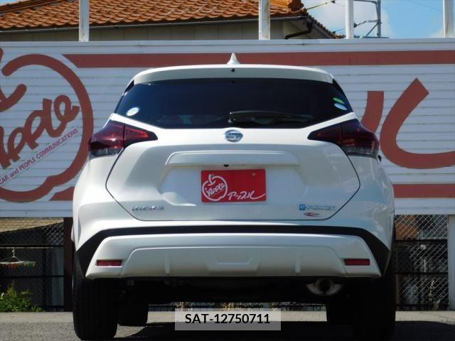 Nissan KICKS 2021-05 297872-2