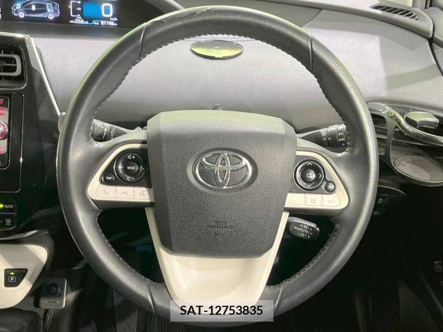 Toyota PRIUS 2016-10 322266-13