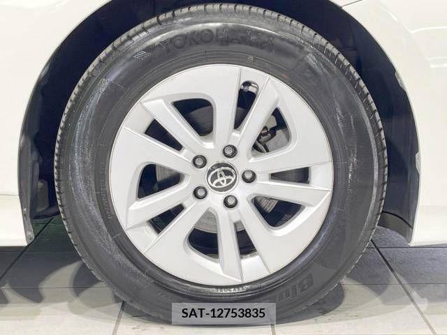 Toyota PRIUS 2016-10 322266-12