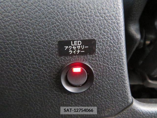 Subaru LEVORG 2014-11 372216-17