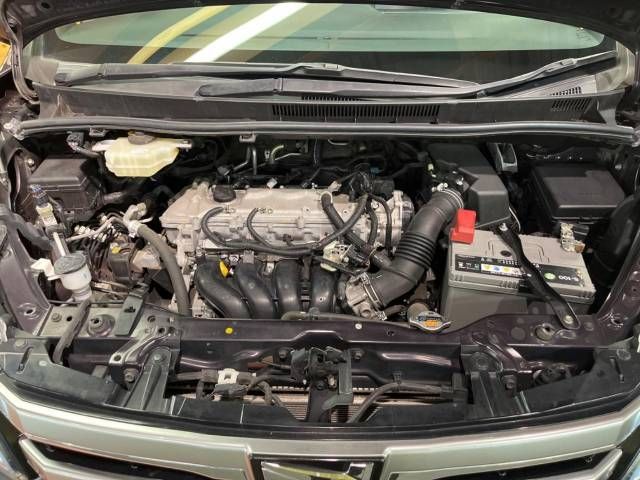 Toyota NOAH 2014-03 25287-18