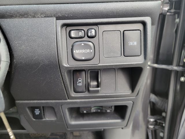 Toyota SIENTA 2013-12 19106-19