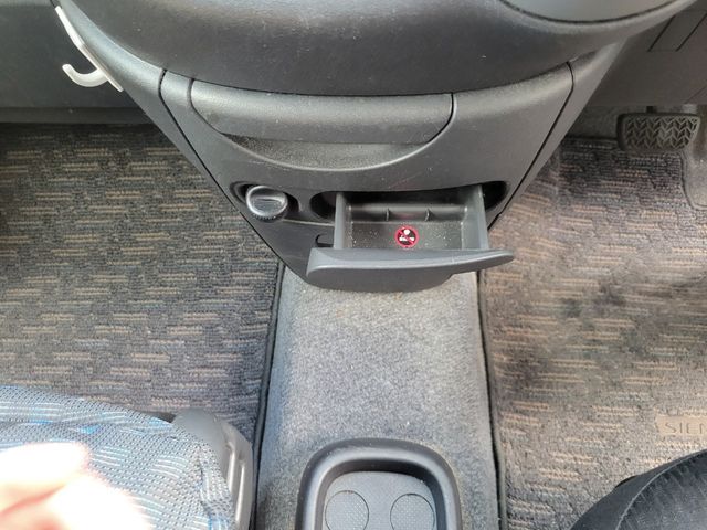 Toyota SIENTA 2013-12 19106-23