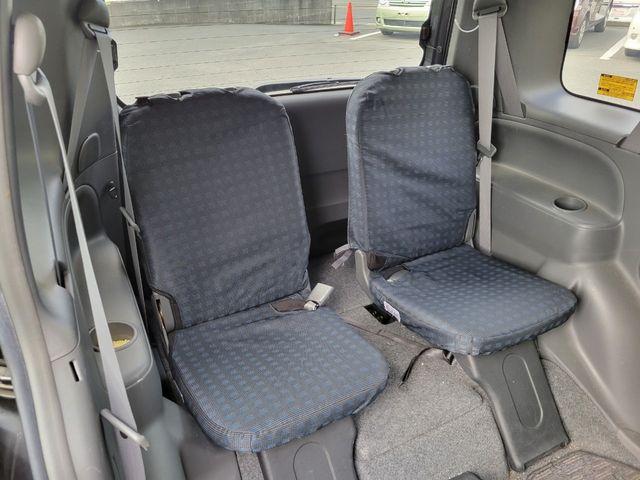 Toyota SIENTA 2013-12 19106-9
