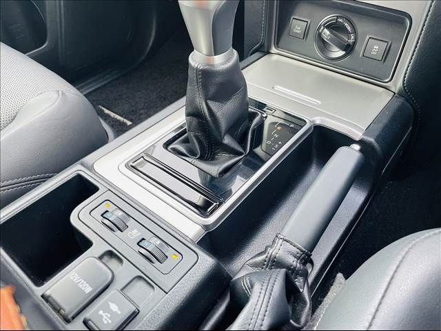 Toyota PRADO 2019-02 5903-15