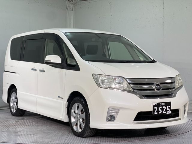 Nissan SERENA 2013-10 13158-0