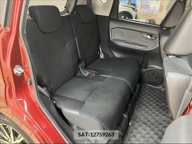 Daihatsu MOVE CUSTOM 2015-12 223425-11