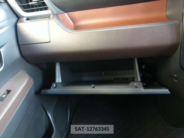 Toyota ROOMY 2019-03 382280-8