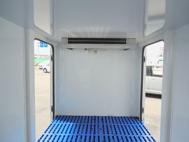 Mitsubishi MINICAB TRUCK 2015-03 29044-10