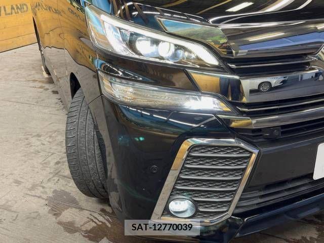 Toyota VELLFIRE 2017-06 377951-13