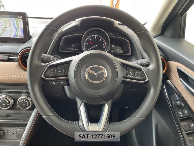 Mazda DEMIO 2017-04 359407-27