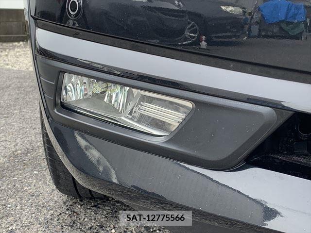 Nissan NOTE 2017-05 215619-11