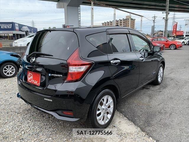 Nissan NOTE 2017-05 215619-4